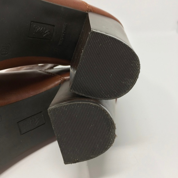 Fioni Peep-toe Booties Size 9.5 Brown - Picture 8 of 8